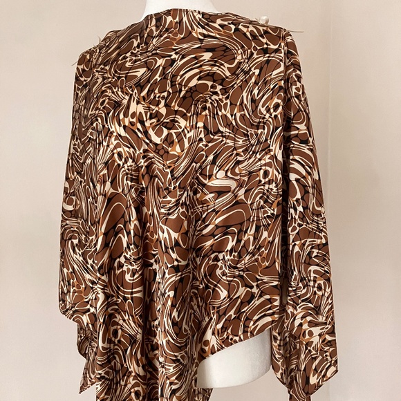 SILK HOLT RENFREW TOP - Picture 16 of 16